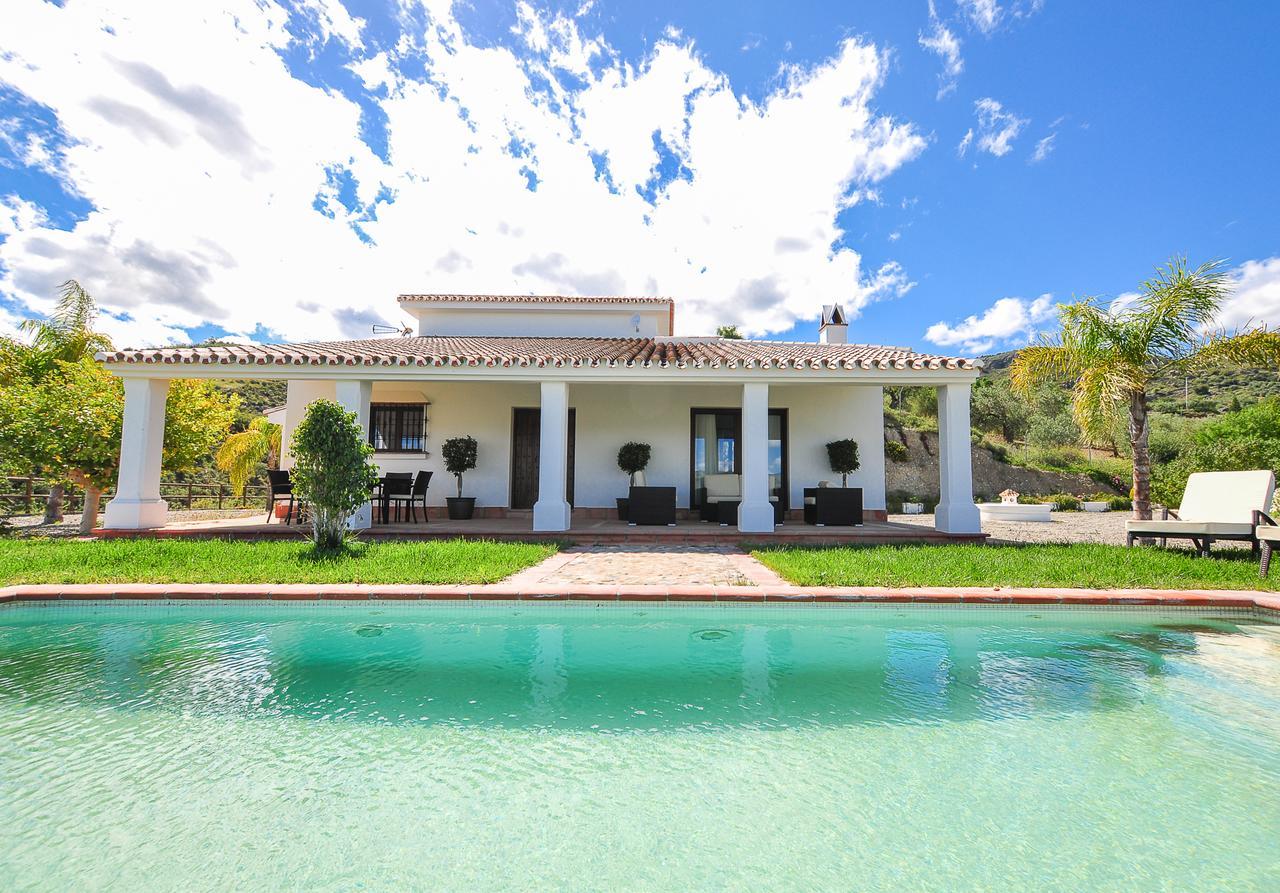 El Capricho Villa Rural Caminito Del Rey Alora Luaran gambar